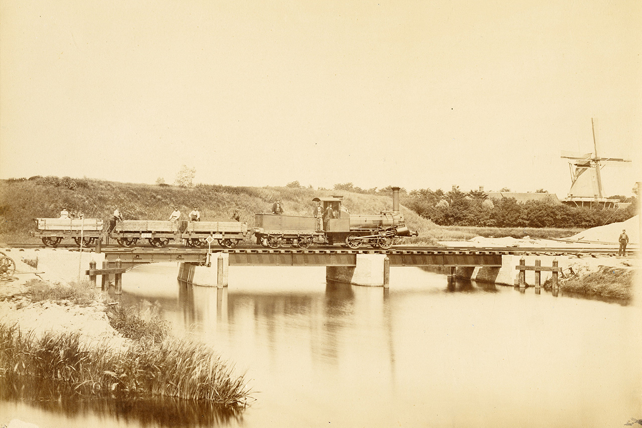 Helperlinie bij Winschoterdiep, 1868 Foto Fr. Jul. von Kolkow, Groninger Archieven